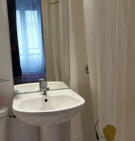 Hotel Pax 18e 2*