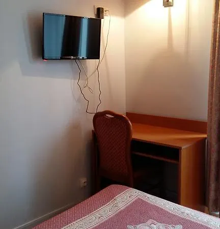Pax 18e Hotel Paris
