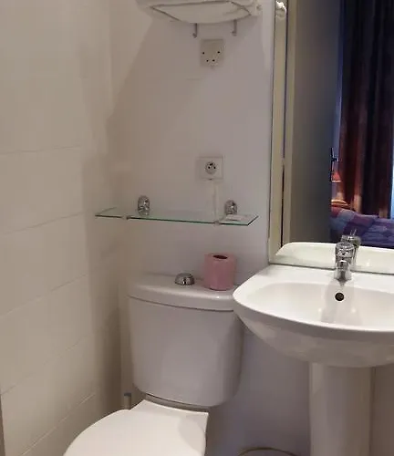 Hotel Pax 18e 2*