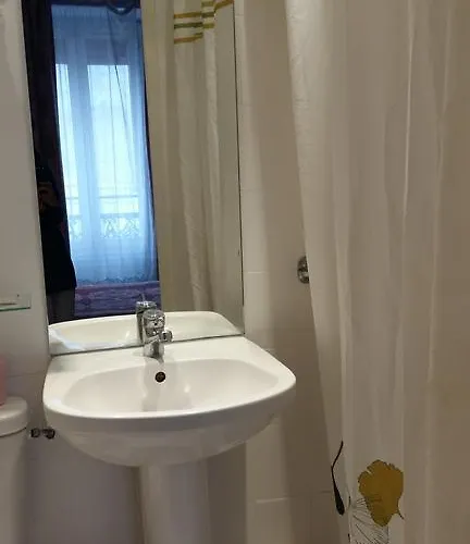 Hotel Pax 18e 2*